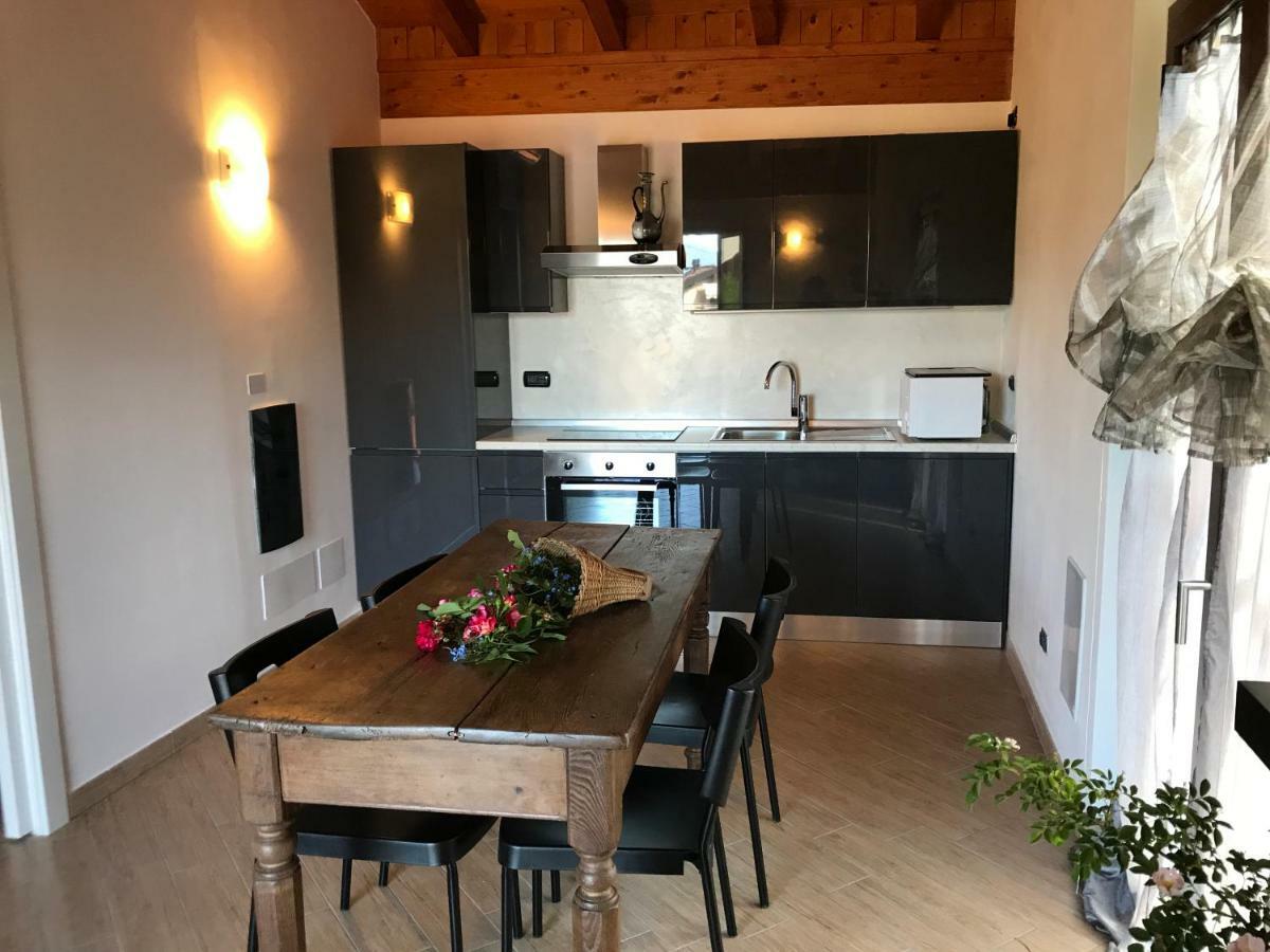 Il Gerlo Apartment Lezzeno Bagian luar foto